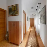 Guest House Madra